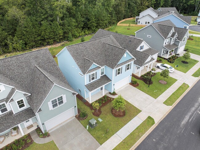Building Photo - 201 Cherry Grv Dr