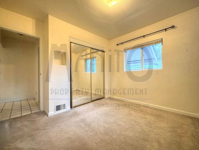 Building Photo - Downriver Bungalow