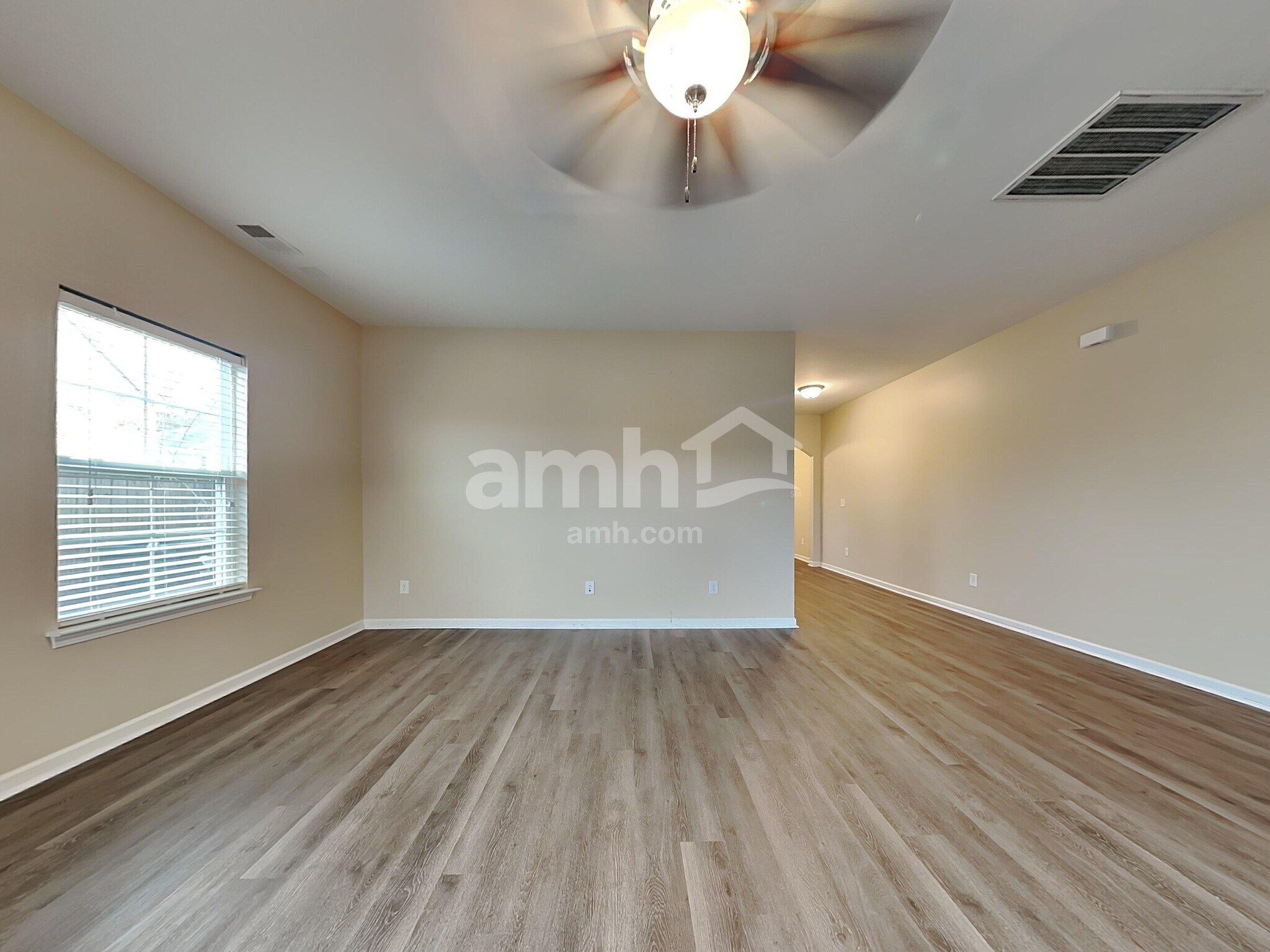 Building Photo - 183 Charlesfort Way