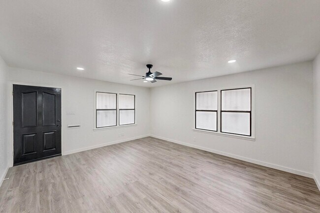Building Photo - 4109 Fortune Ln