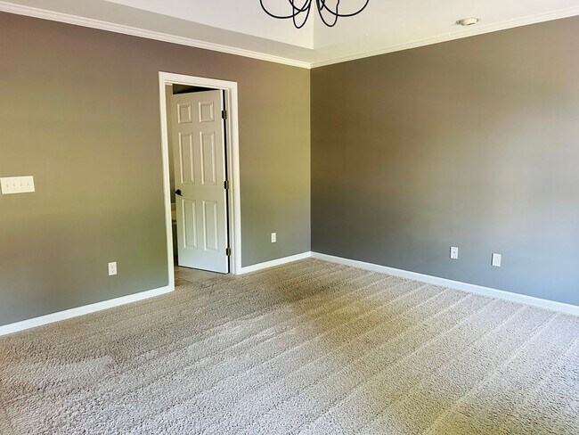 Building Photo - Charming 3-Bedroom Ranch in Greer’s Covete...