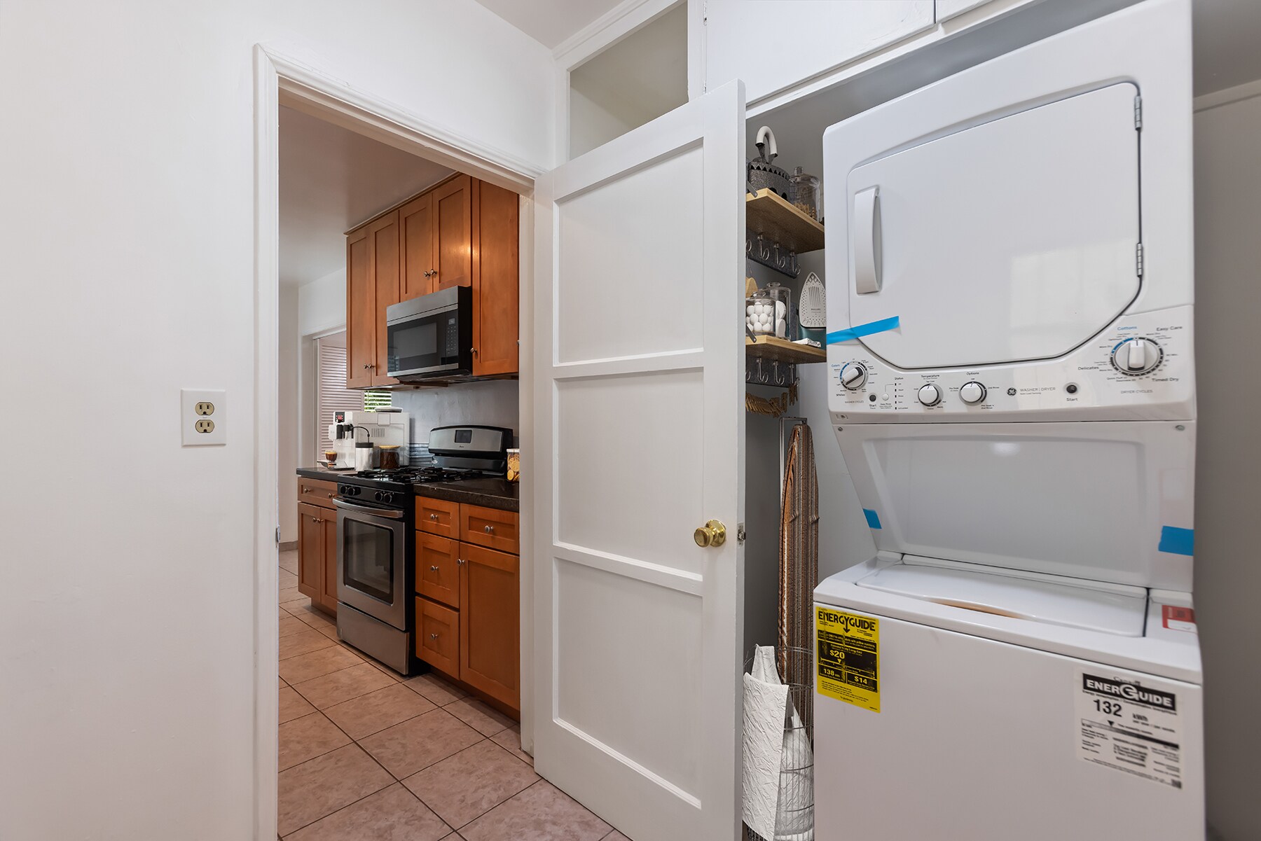 In Unit Washer Dryer - 11481 Cumpston St