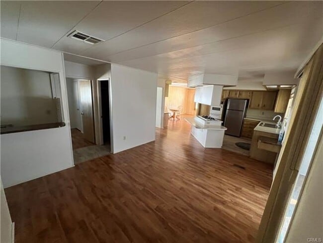 Building Photo - Peaceful Golf Course Living in a 55+ Community