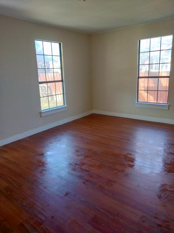 Building Photo - 1021 N 27th St