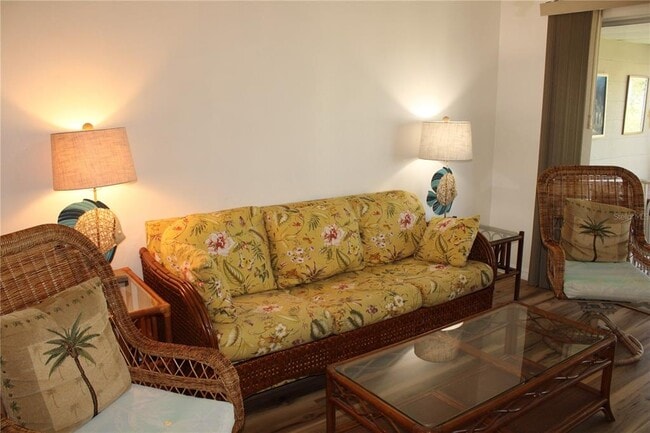 Building Photo - 5062 Live Oak Cir