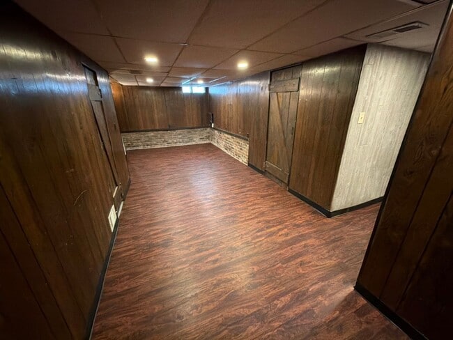 Building Photo - Single Family Home on Marland Heights for Rent