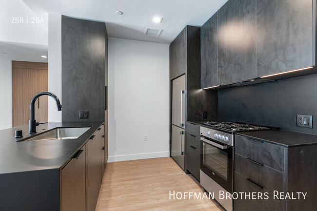 Building Photo - 3686 Overland Ave