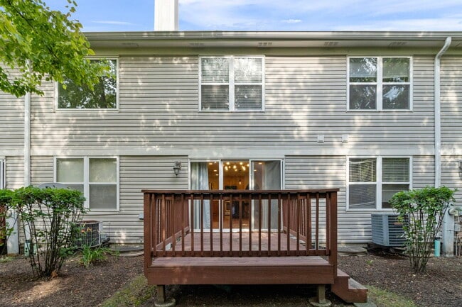 Building Photo - 3057 Serenity Ln
