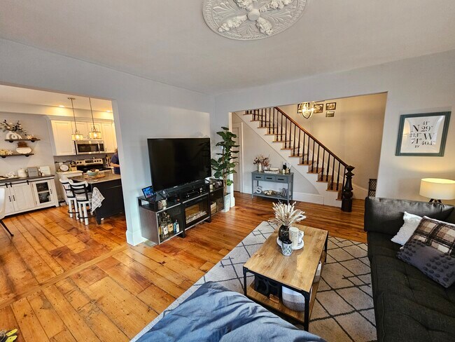 Building Photo - 95 Harvard St