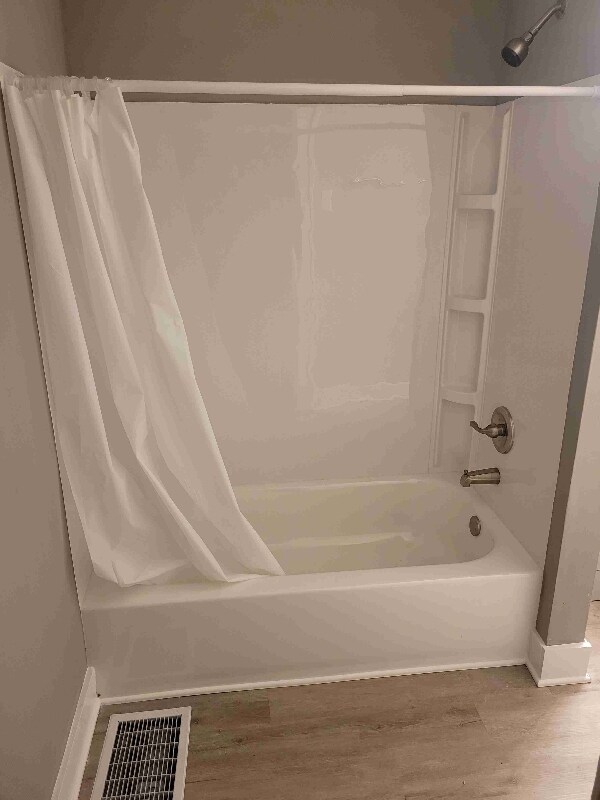 Building Photo - 320 Lockwood Ave