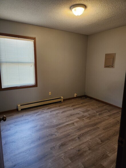 Building Photo - 1316 w Norton ave