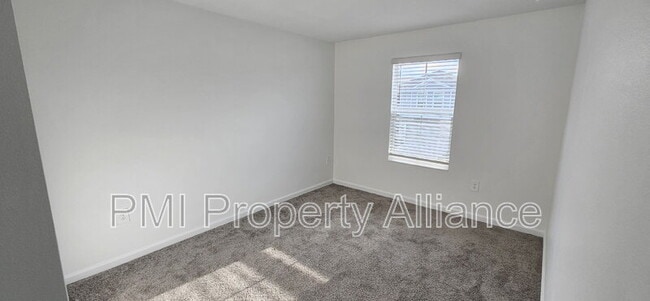 Building Photo - 1827 Weir Blvd