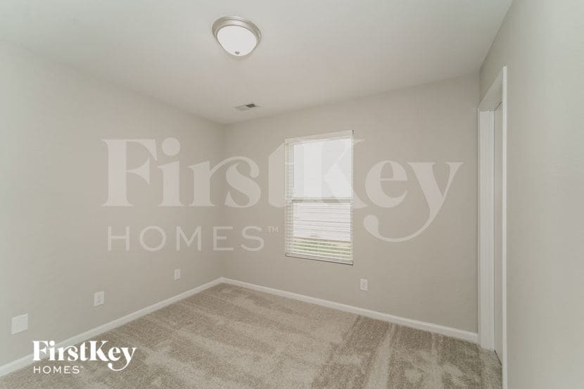 Building Photo - 1431 Waterlily Lane