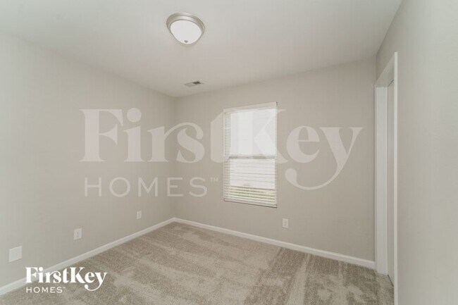 Building Photo - 1431 Waterlily Lane