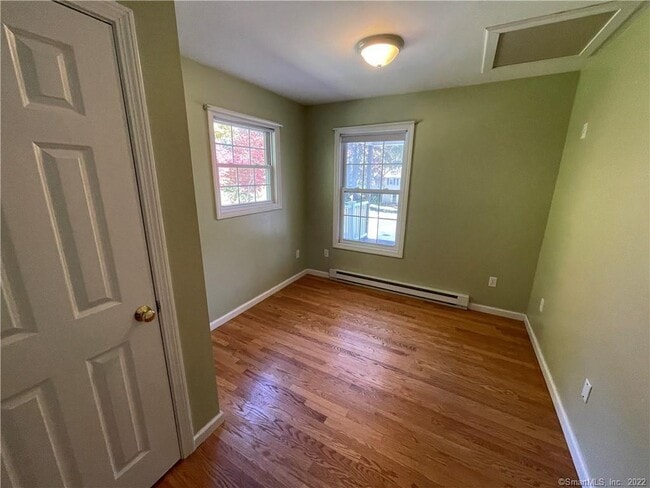 Building Photo - 85 Brentwood Dr