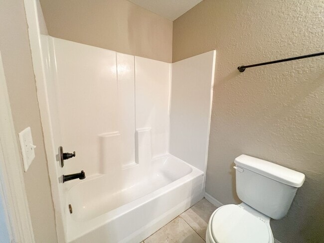 Building Photo - BEAUTIFUL 3 BD/2BA Home in Beautiful Ocala!!!