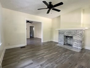 Building Photo - 3245 Boulevard Pl