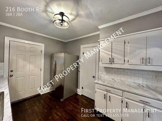 Building Photo - 216 Booth Rd