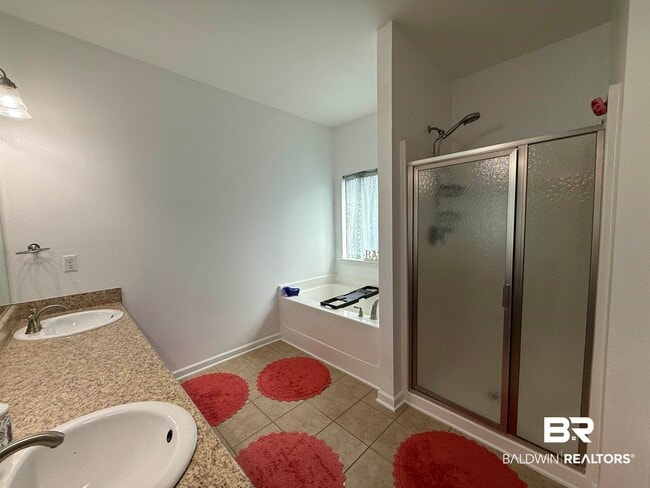 Building Photo - 10720 Dunmore Dr