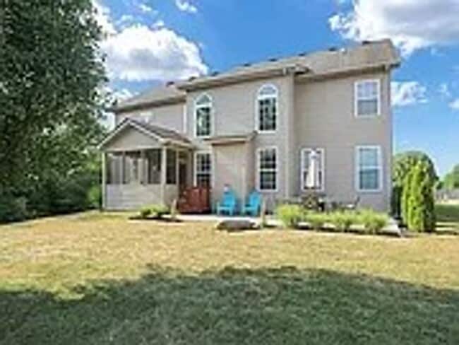 Building Photo - Beautiful 5 Bedroom Plainfield Home for Rent