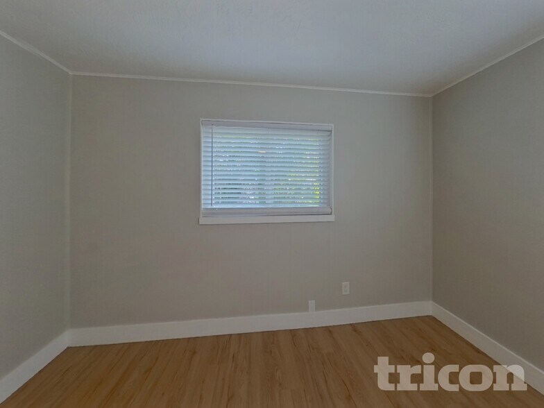 Building Photo - 7217 11th Ave N