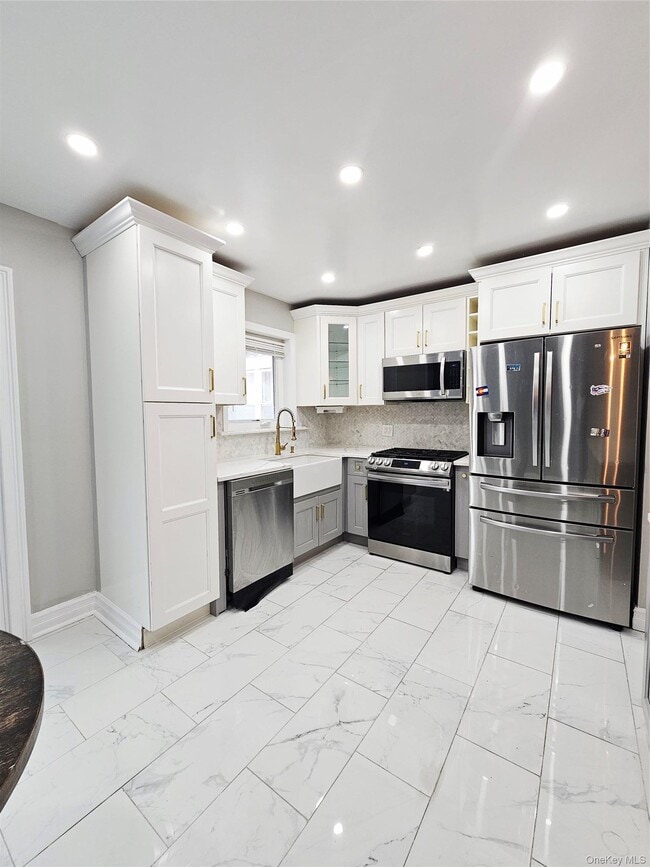 Building Photo - 2082 Pitman Ave