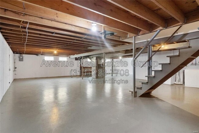 Building Photo - 3726 Briargrove Dr