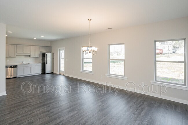 Building Photo - 45 Red Oak Ct