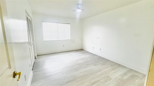 Building Photo - 14730 SW 132nd Ct