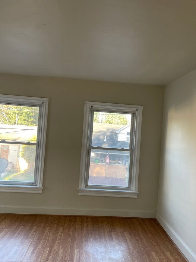 Building Photo - Three bedroom home in Beautiful Carlisle area