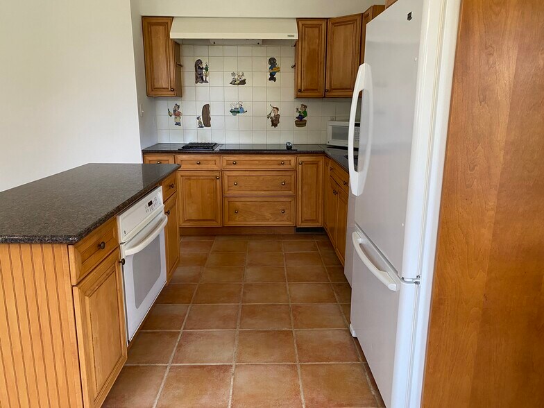 Kitchen - 1926 Sugar Bottom Rd