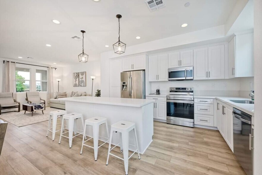 Building Photo - 8383 Tahoe St