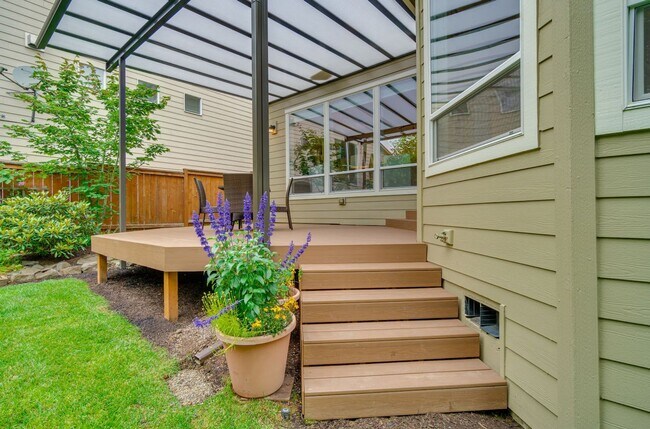 Building Photo - Stunning Bethany Home with 3,111 Sq Ft, Four Bedrooms + Dedicated Office & Covered Backyard Deck