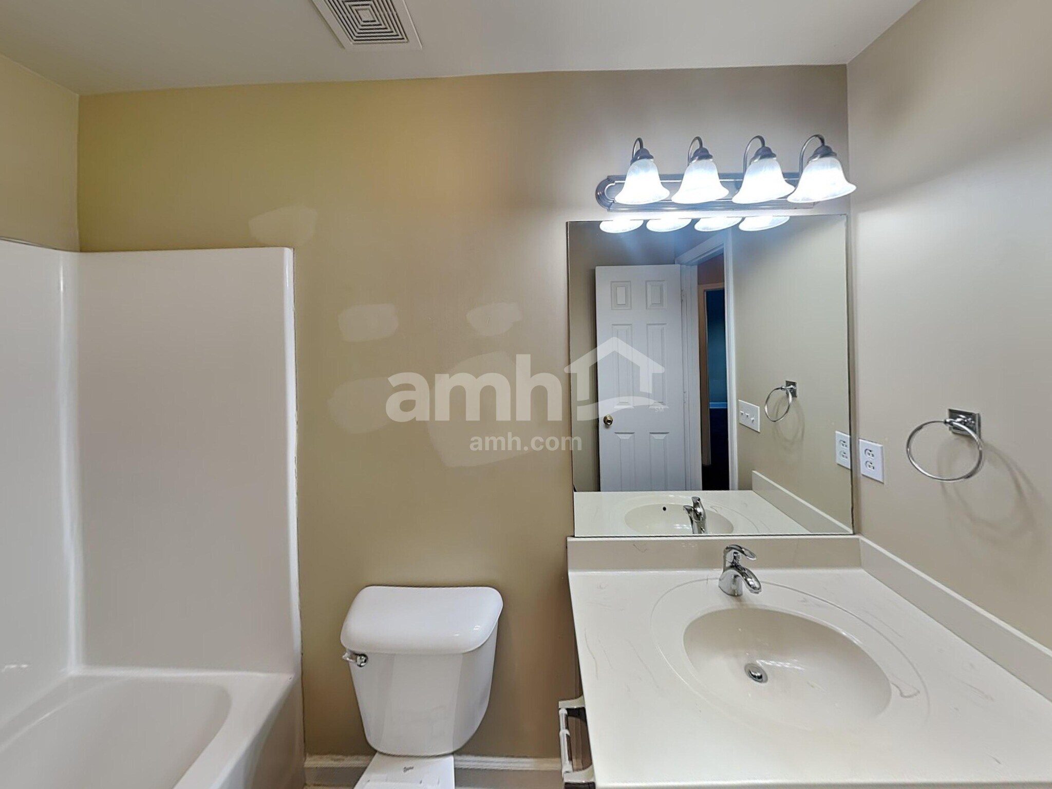 Building Photo - 3030 Romain Trl