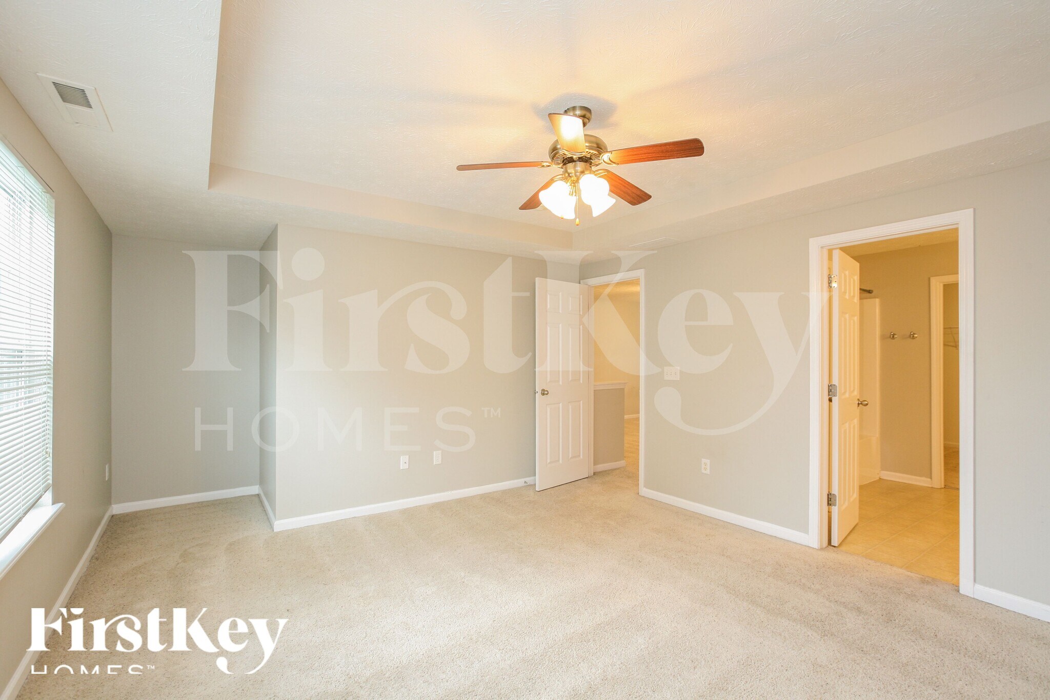 Building Photo - 13858 Ellsworth Ln