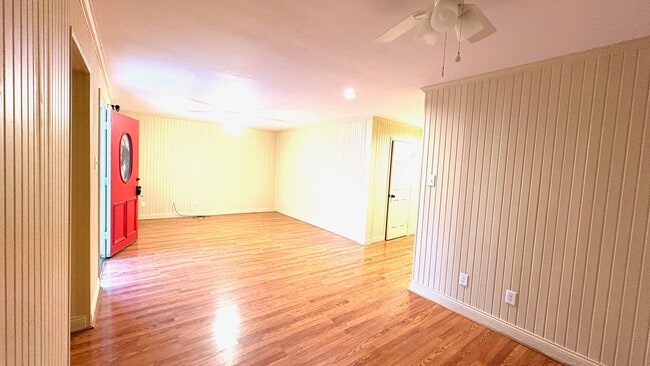 Building Photo - 3330 Band Rd