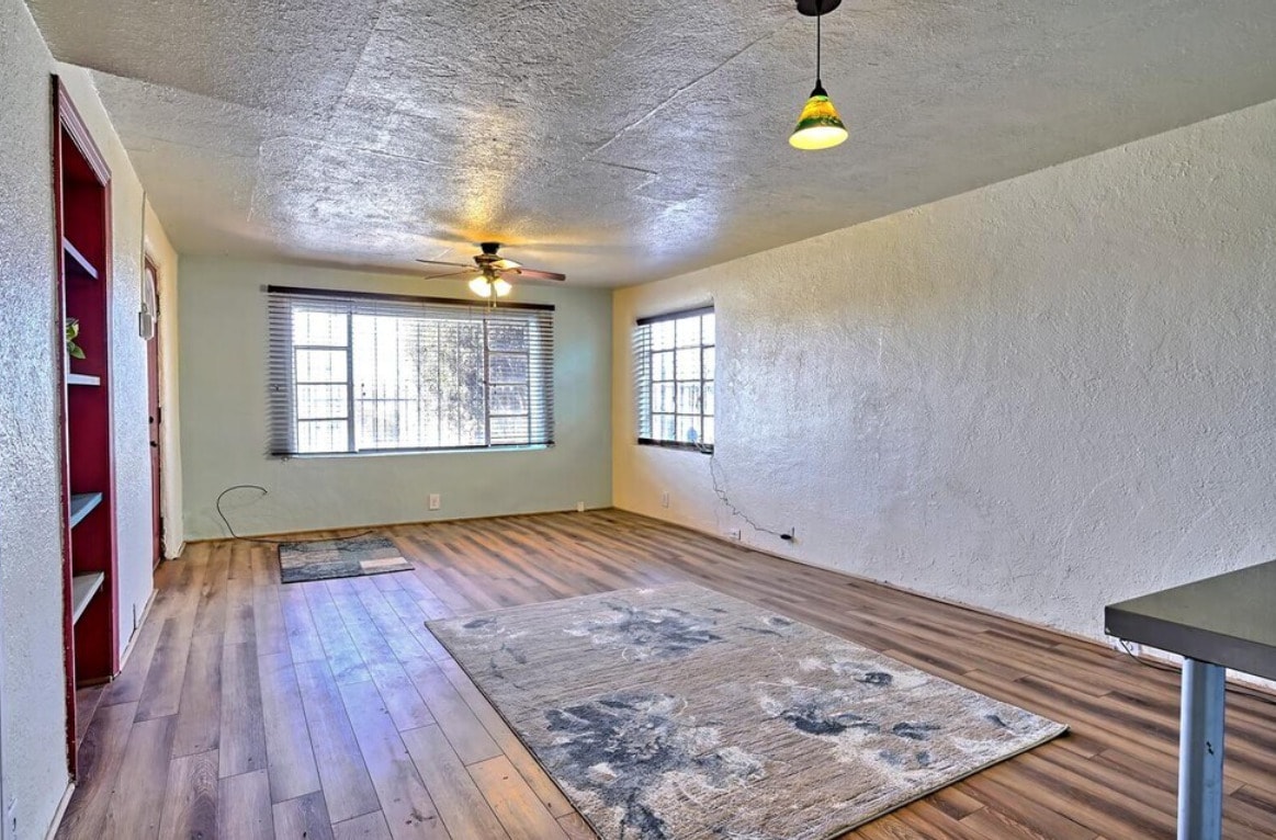 Building Photo - 1508 Edith Blvd NE