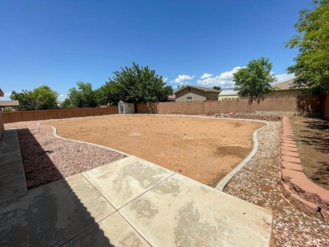 Building Photo - 1228 W 200 N