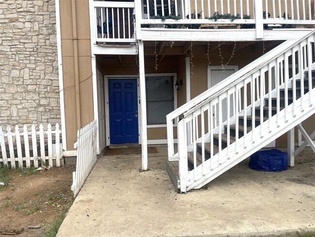 Building Photo - 2200 Tabor Ct