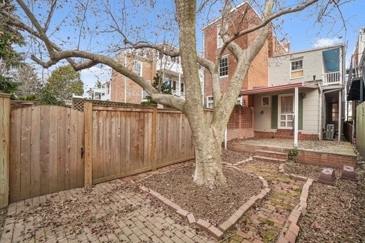 Building Photo - 104 W 3rd St