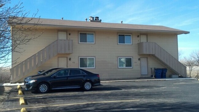 Primary Photo - 1211 S Doreen St
