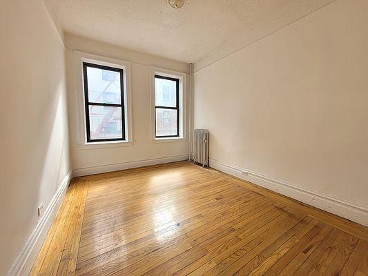 Building Photo - 2 bedroom in BRONX NY 10467