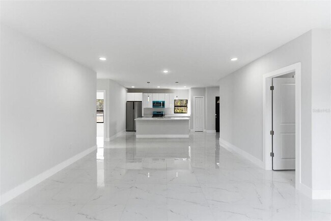 Building Photo - 107 East 15th Street