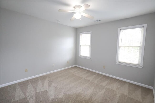 Building Photo - 1359 Oakengate Dr