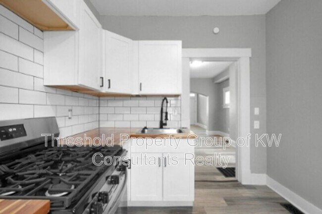 Building Photo - 67-69-69 S Terrace Ave