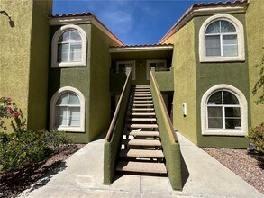 Building Photo - 7950 W Flamingo Rd