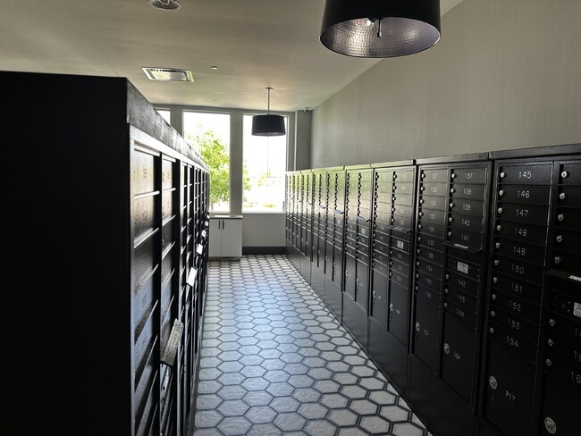 Building Photo - **AVAILABLE NOW!! Age 55+ Gated Community ...