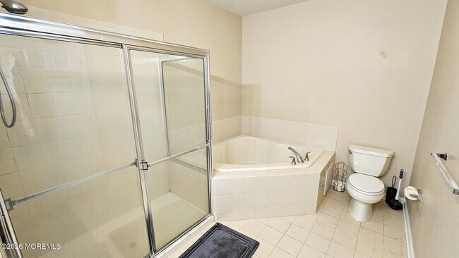 Building Photo - 51 Farrah Dr