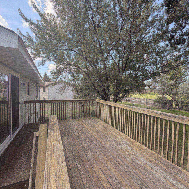 Building Photo - 9755 Nathan Ln N