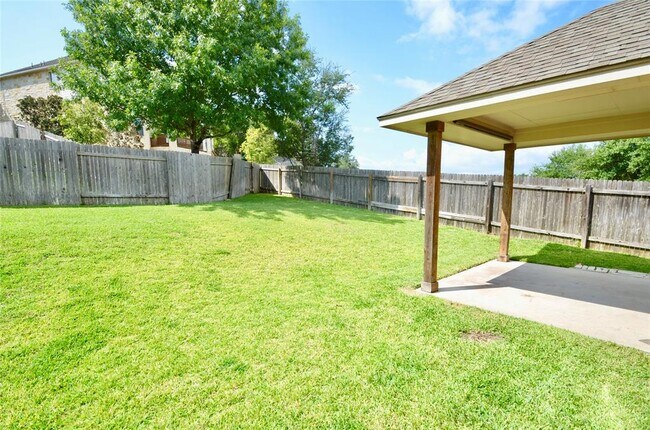 Building Photo - 12609 Lee Park Ln